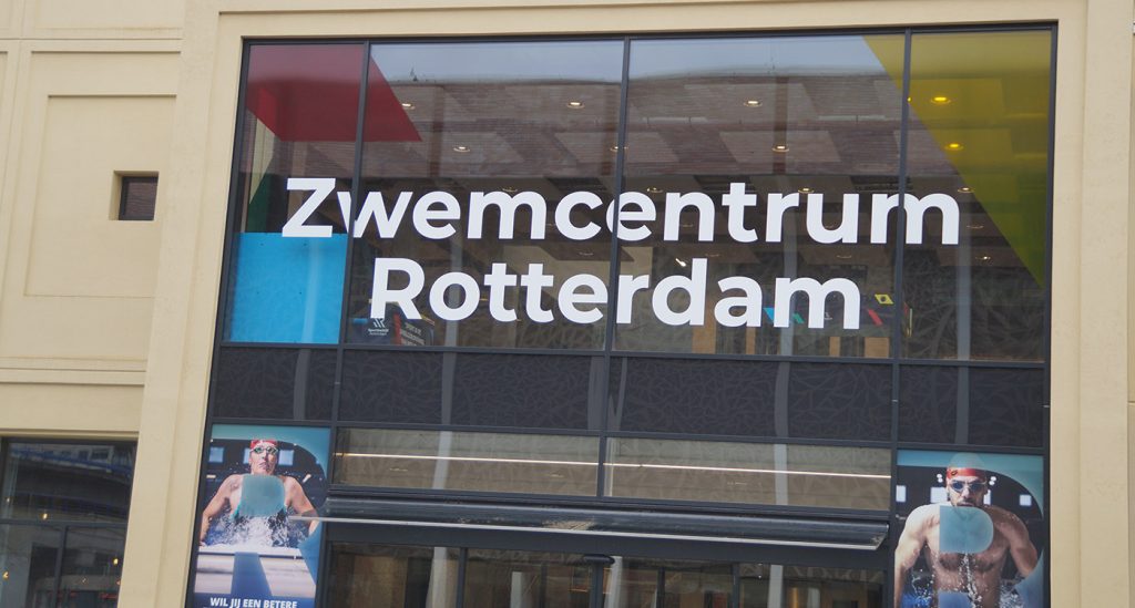Injecteren stortnaden bij Zwemcentrum Rotterdam