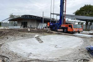 Betonnen waterpoelen voor grote katachtigen